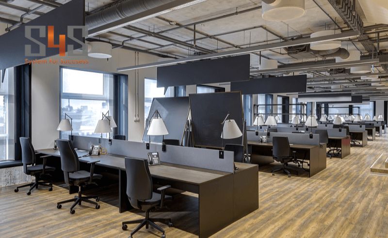Trần, tường, sàn là các yếu tố giúp tạo điểm nhấn và bất ngờ trong thiết kế văn phòng này.